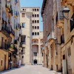 barri-gotic-barcelona-alley